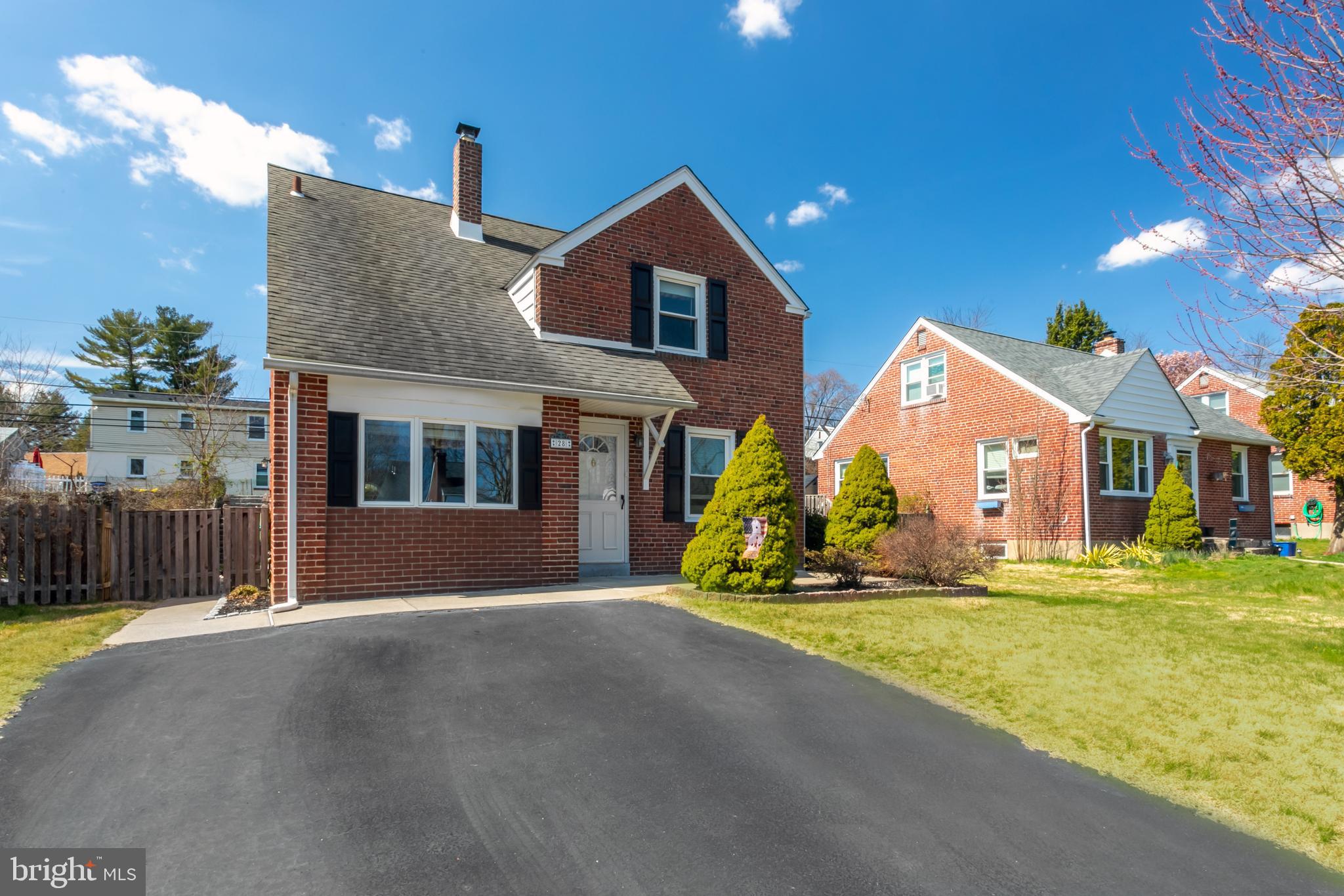 ROSE TREE WOODS - Residential