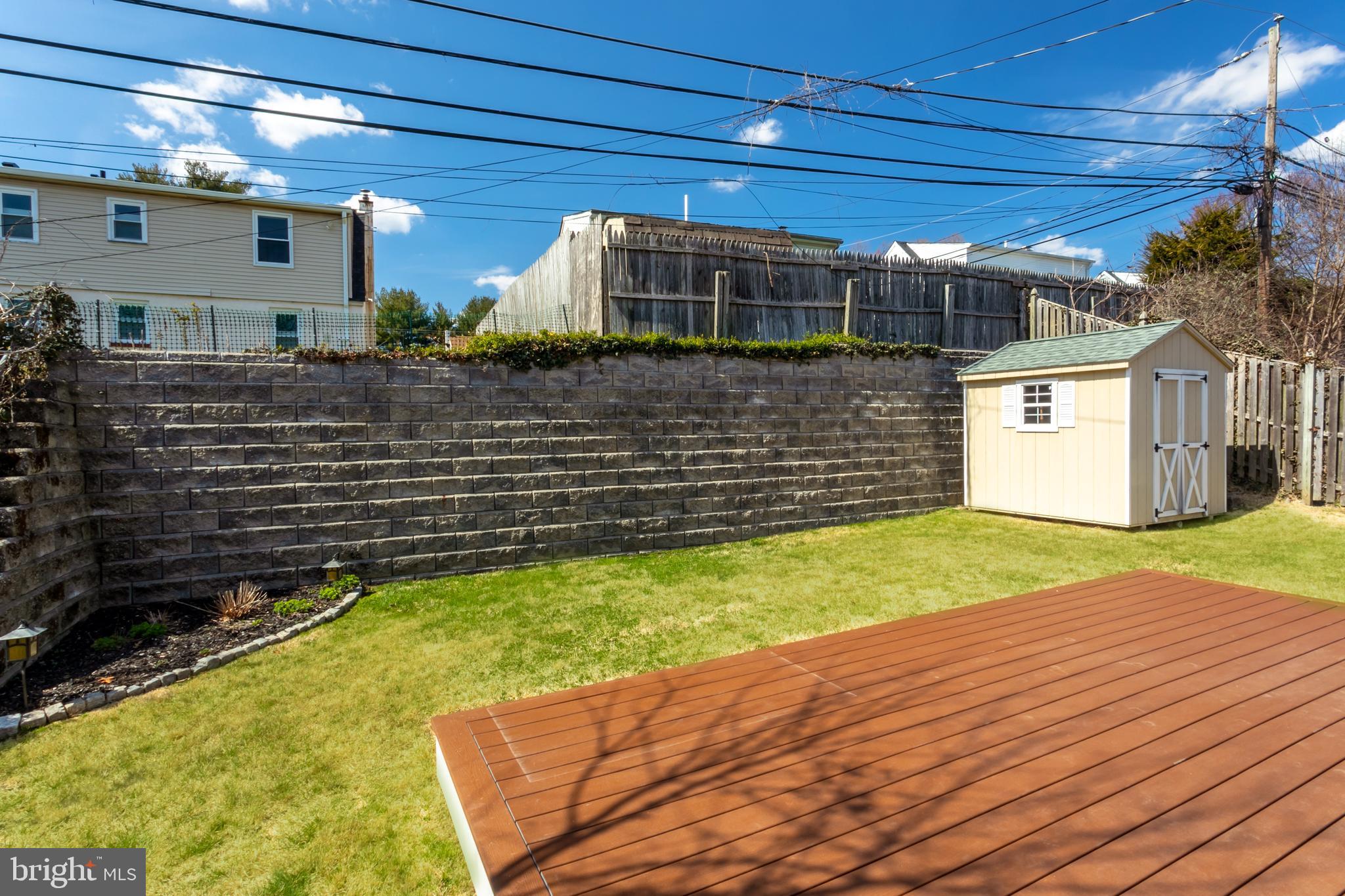 ROSE TREE WOODS - Residential