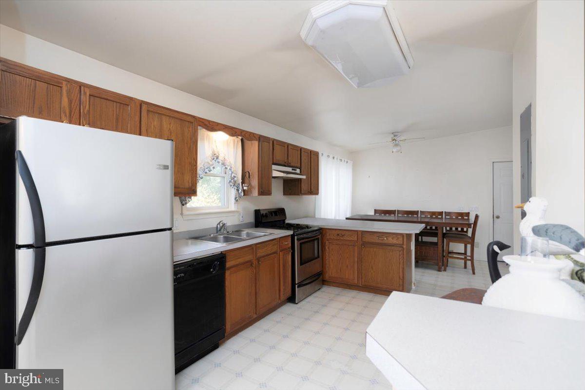 WILLOWBROOK ESTATES - Residential