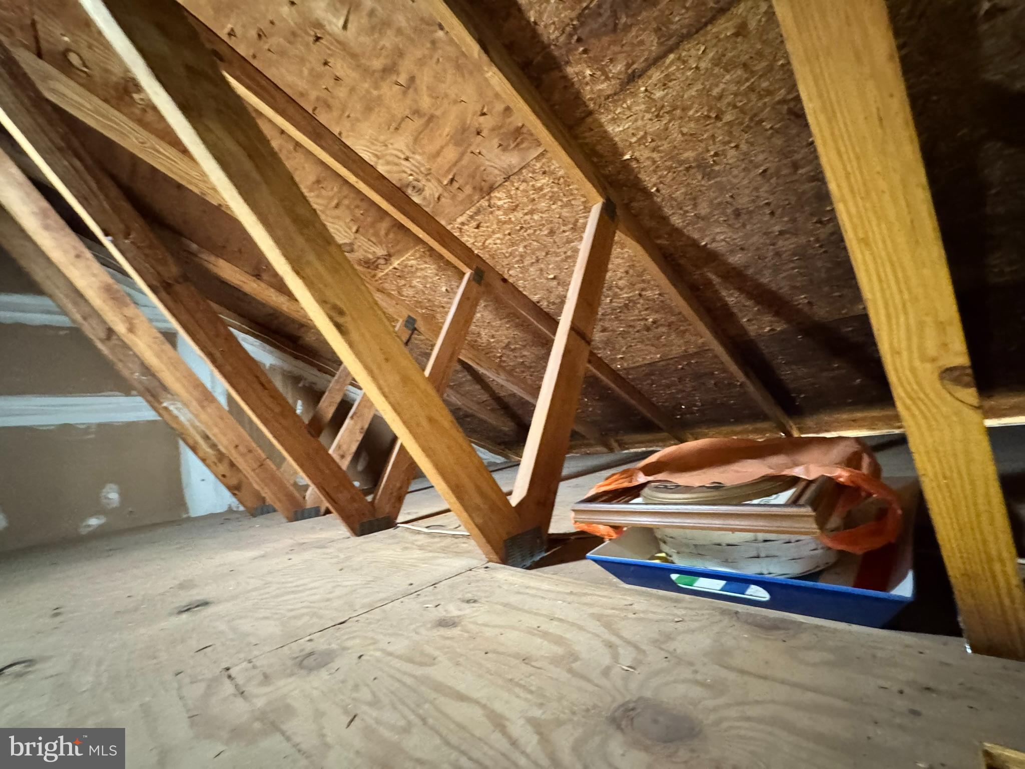 PINEDALE WOODS - Residential