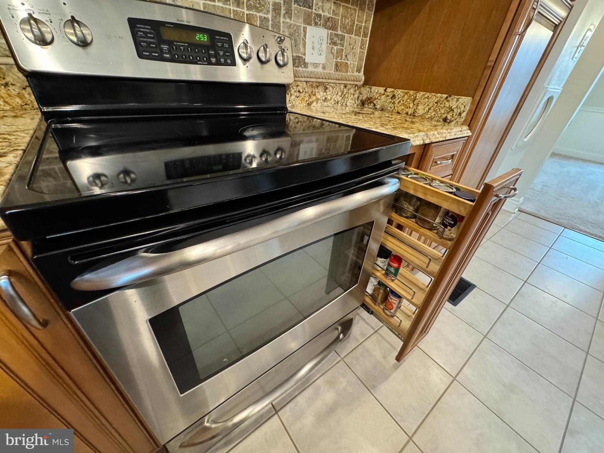 PINEDALE WOODS - Residential