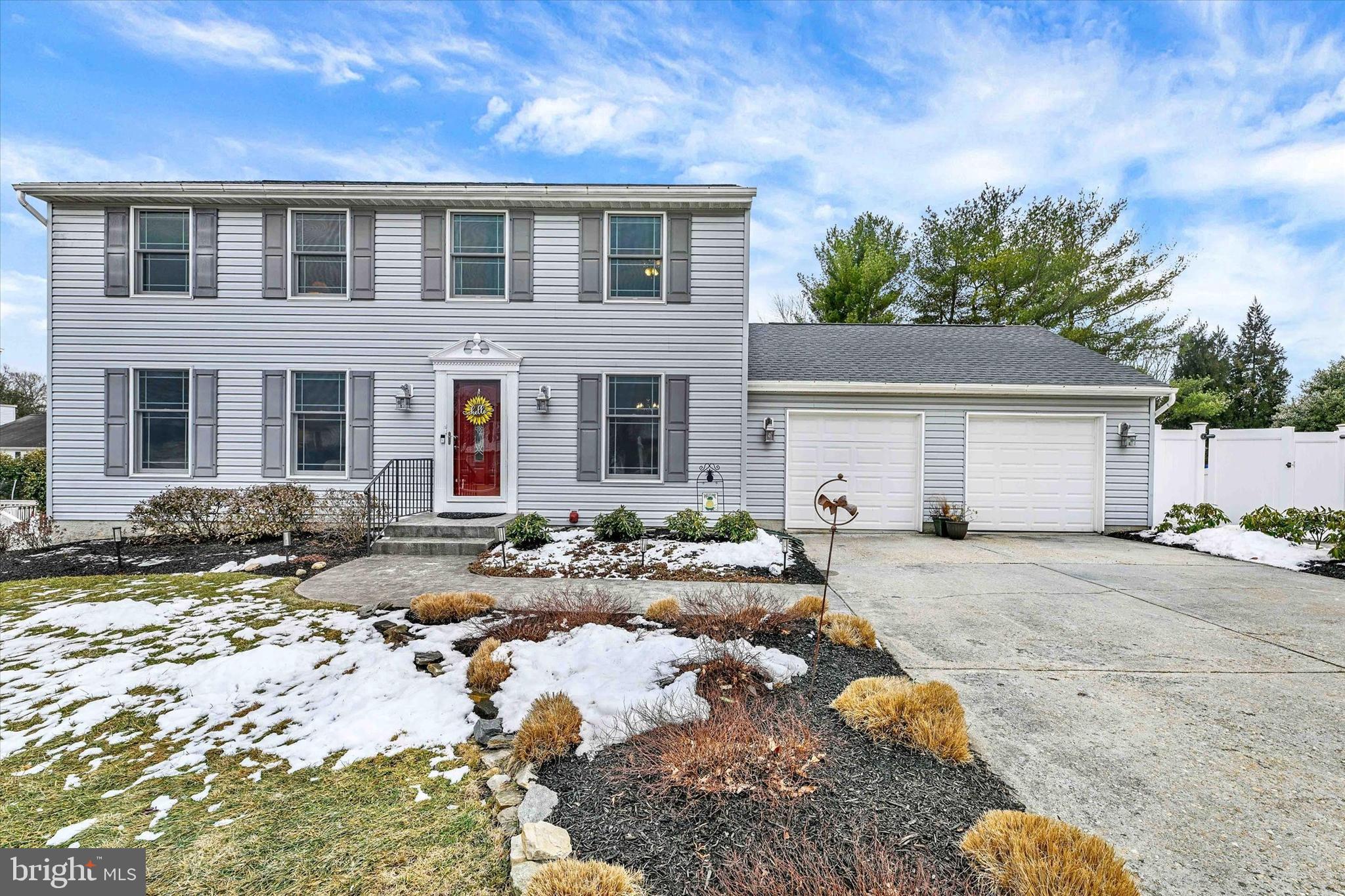 PINEDALE WOODS - Residential