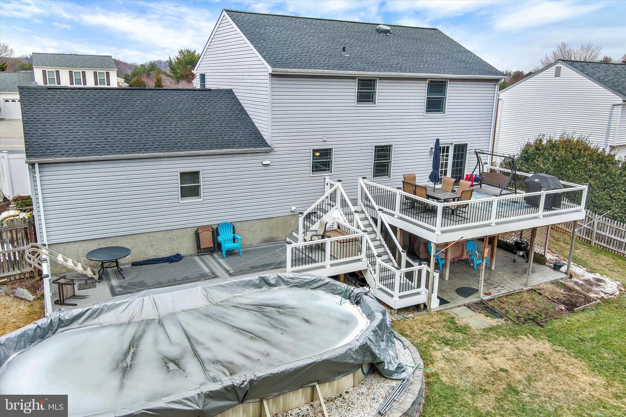 PINEDALE WOODS - Residential