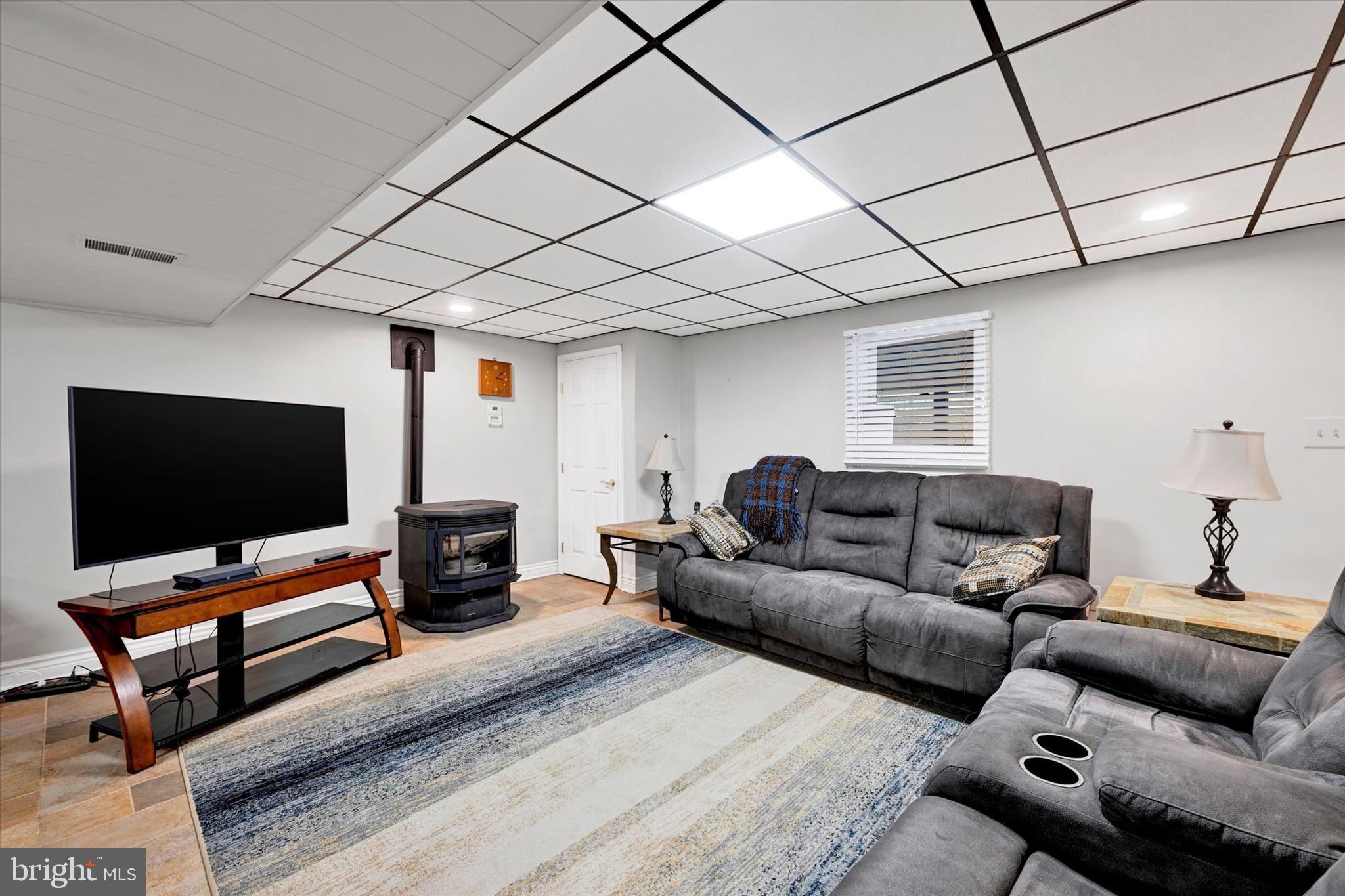 PINEDALE WOODS - Residential