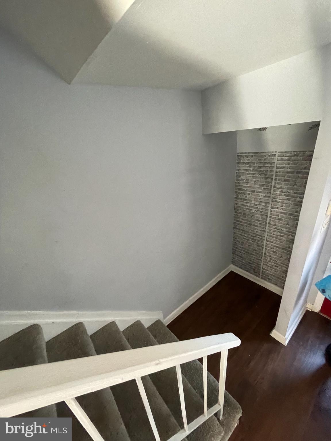 VILLAGE OF LONG REACH - Residential