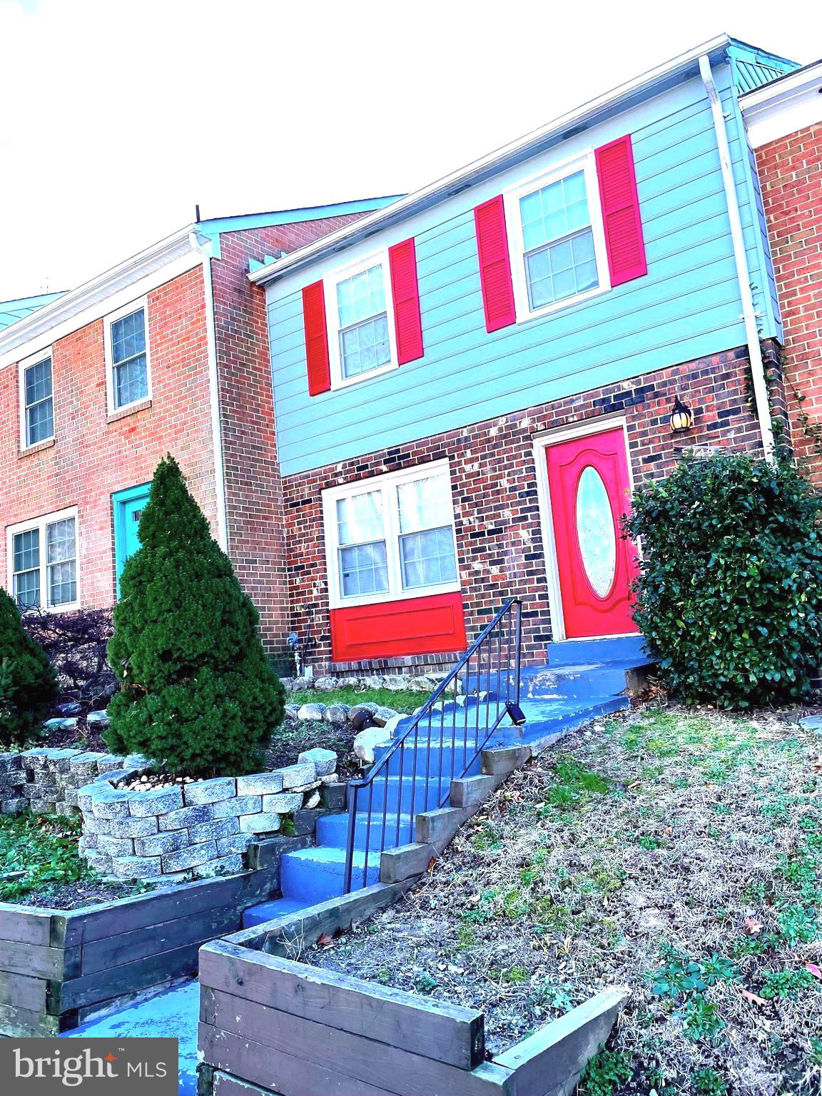 VILLAGE OF LONG REACH - Residential