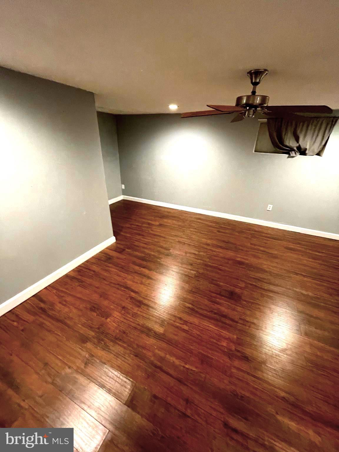 VILLAGE OF LONG REACH - Residential