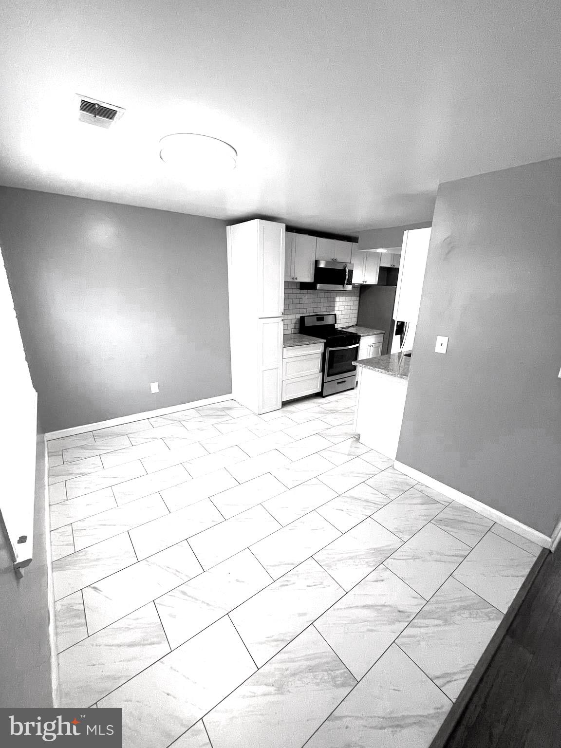 VILLAGE OF LONG REACH - Residential