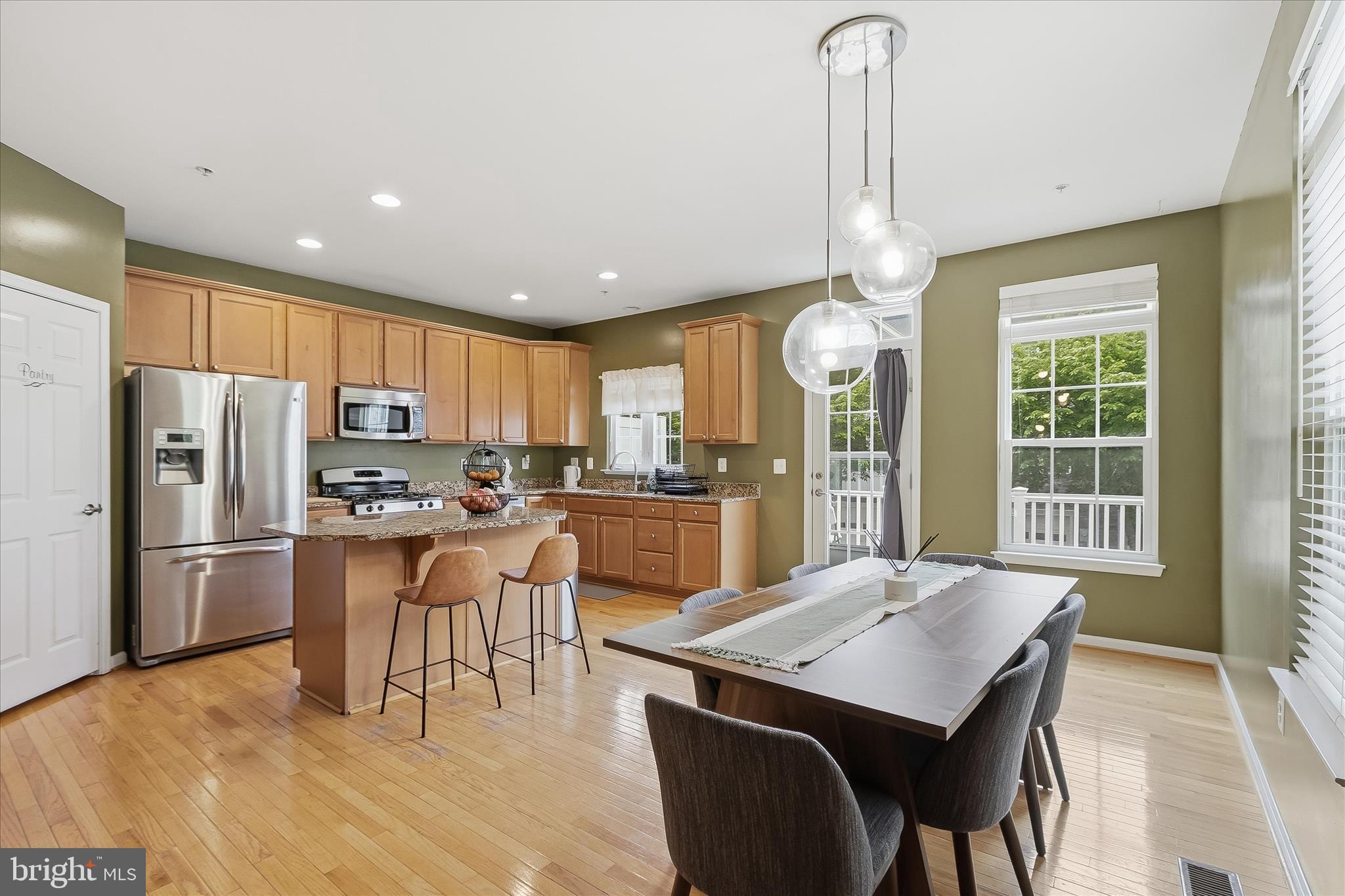 BELMONT STATION - Residential