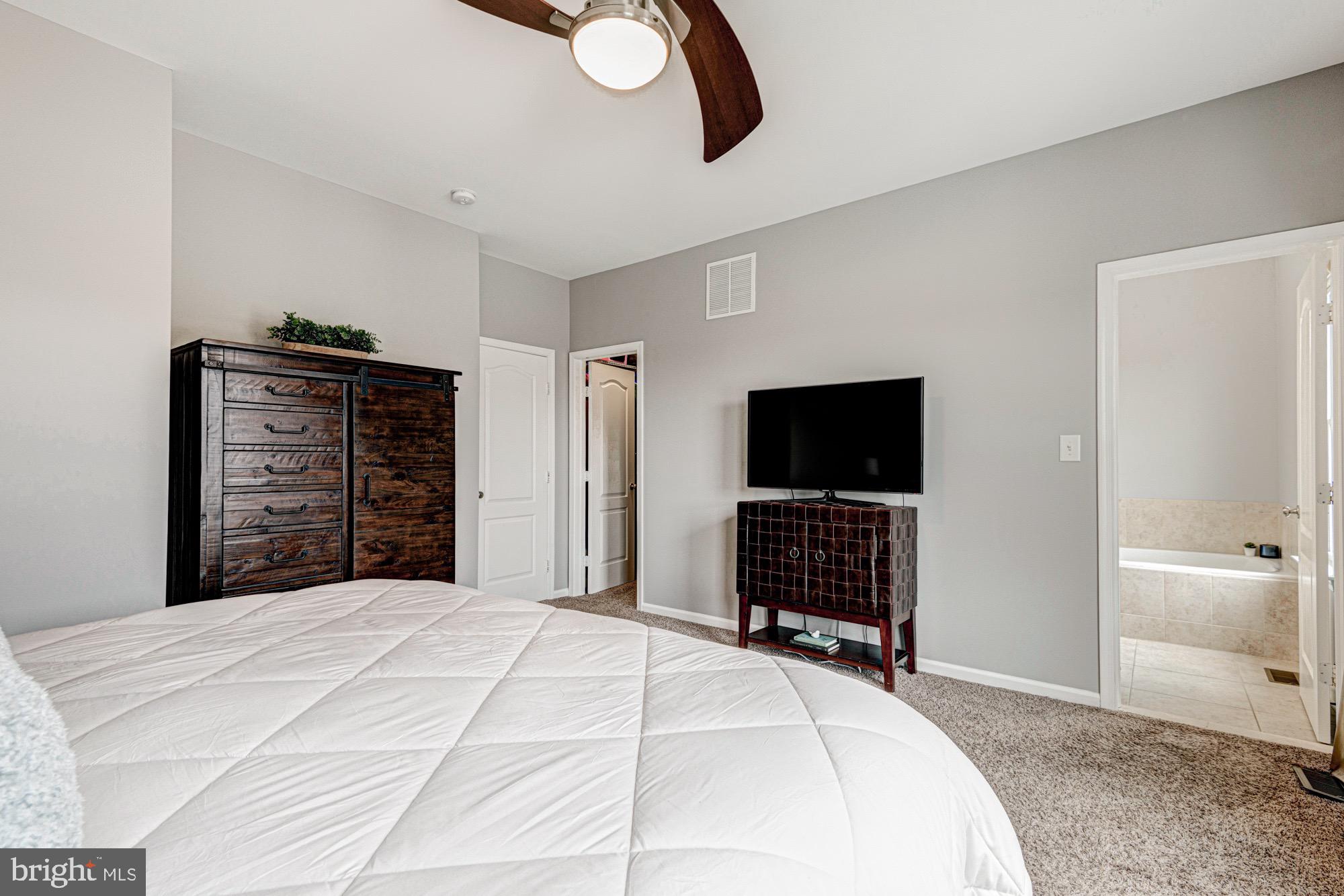 VILLAGE OF BAYBERRY - Residential