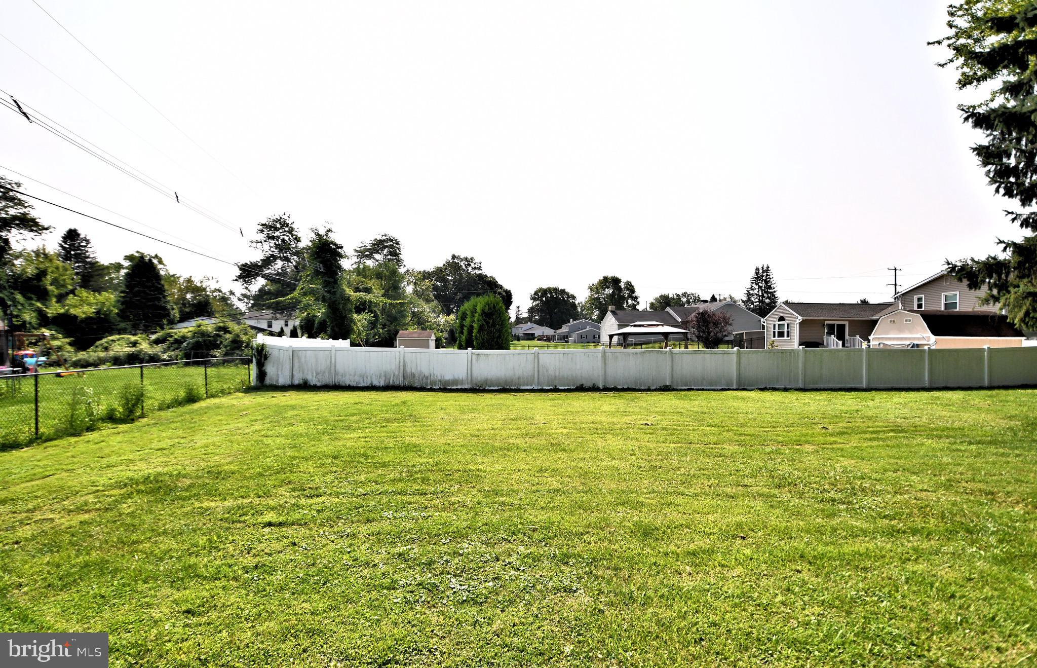 NORTHAMPTON HILLS - Residential