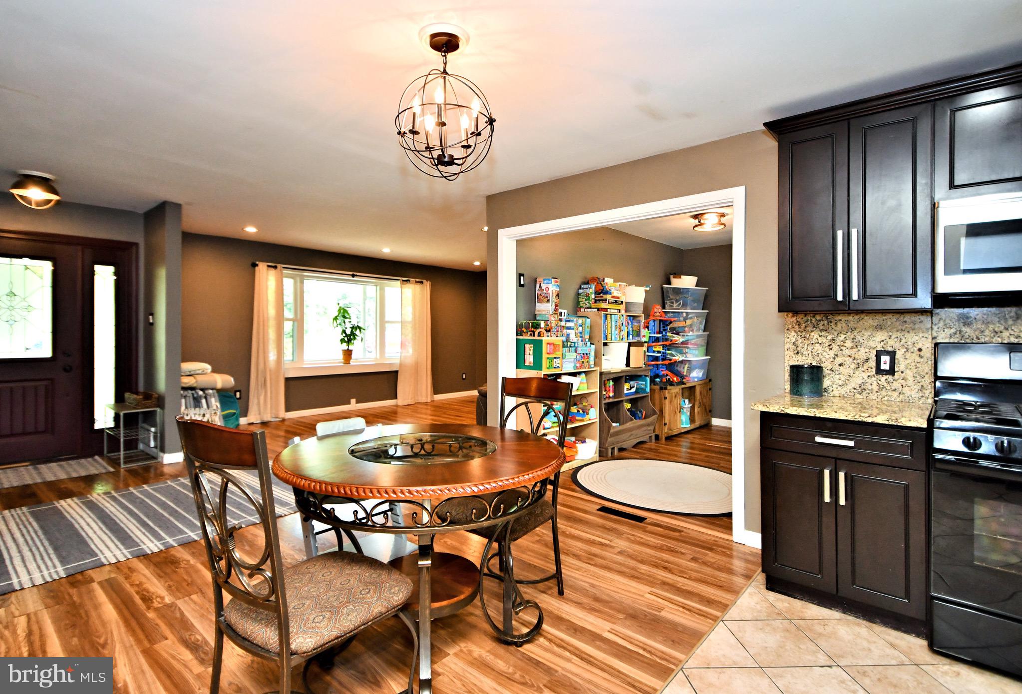 NORTHAMPTON HILLS - Residential