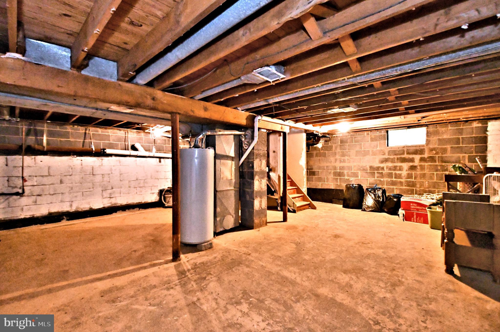 NORTHAMPTON HILLS - Residential