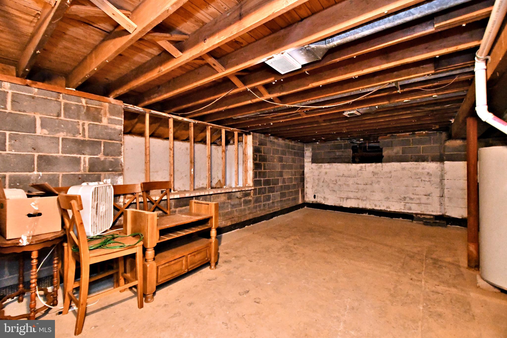 NORTHAMPTON HILLS - Residential