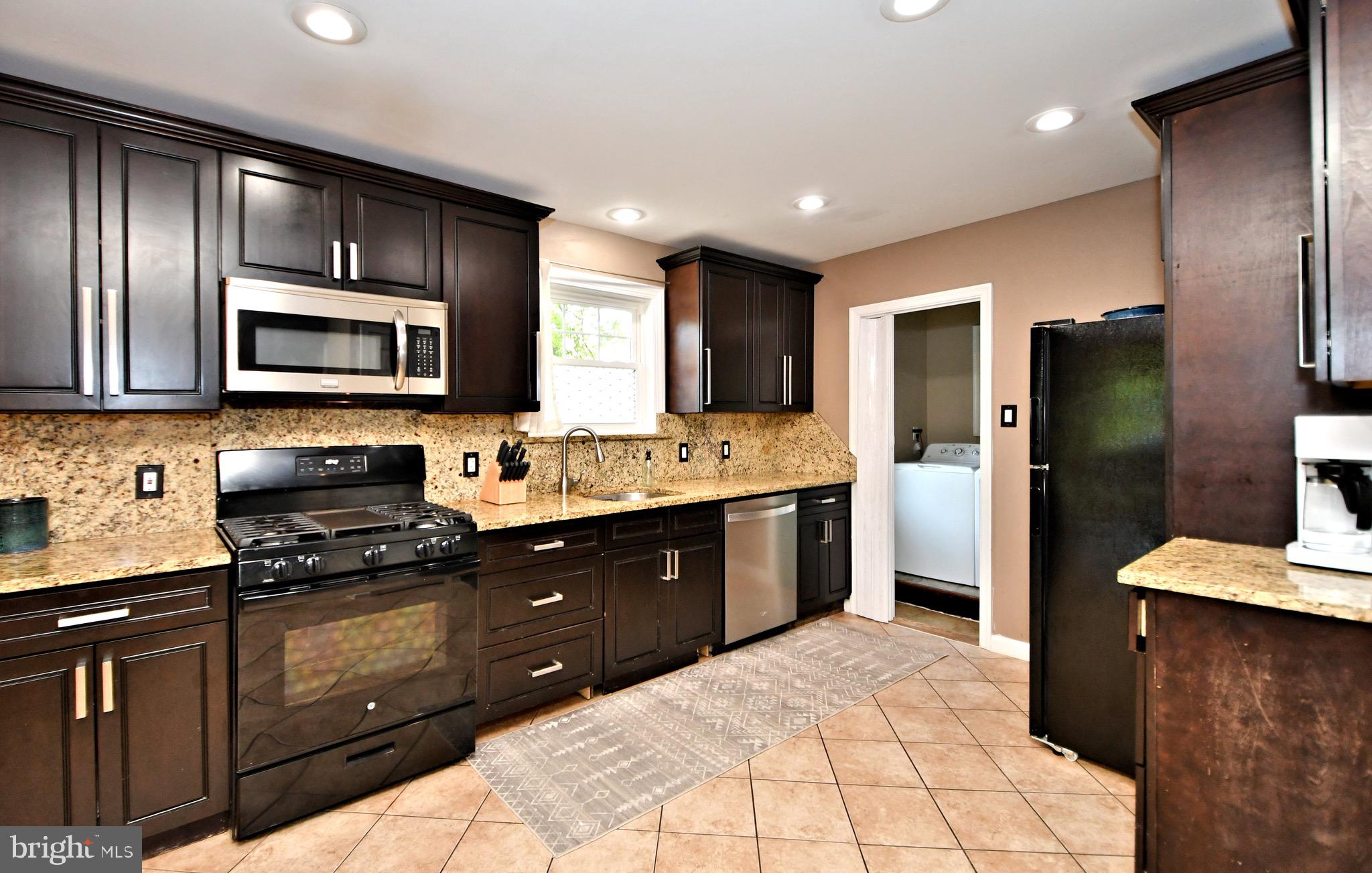 NORTHAMPTON HILLS - Residential