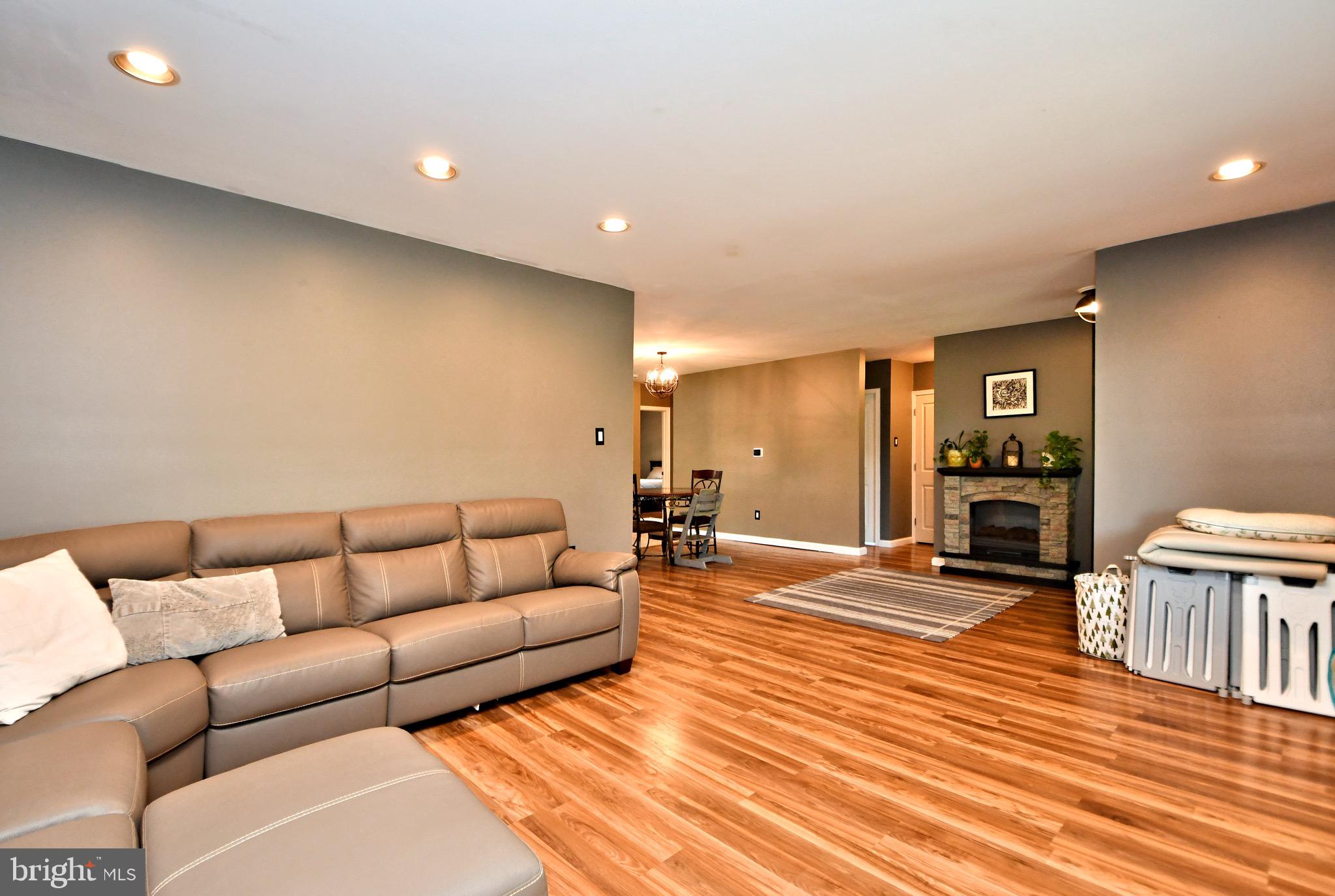 NORTHAMPTON HILLS - Residential