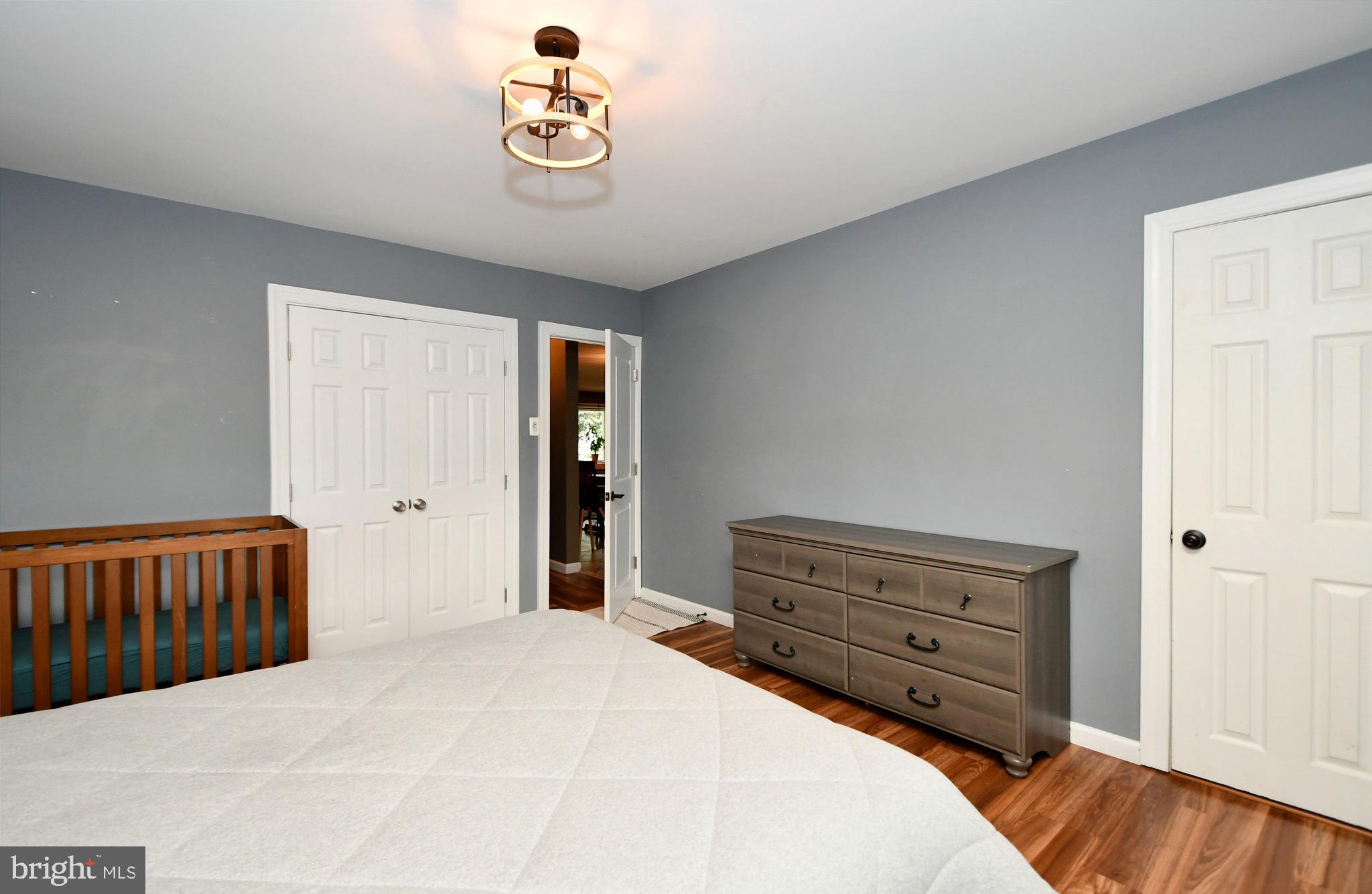 NORTHAMPTON HILLS - Residential