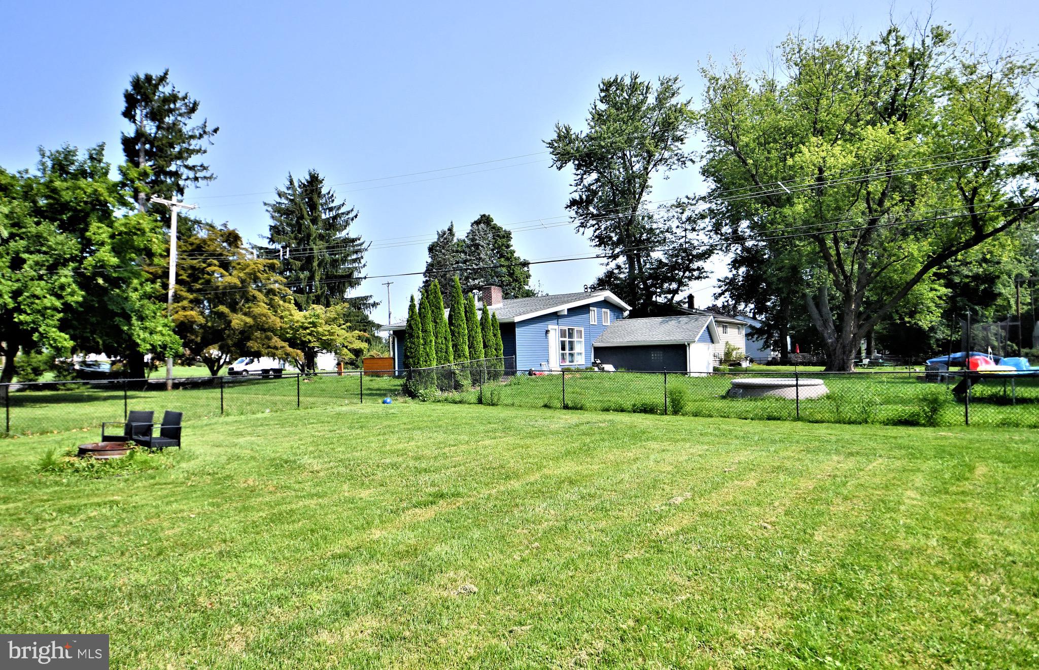 NORTHAMPTON HILLS - Residential