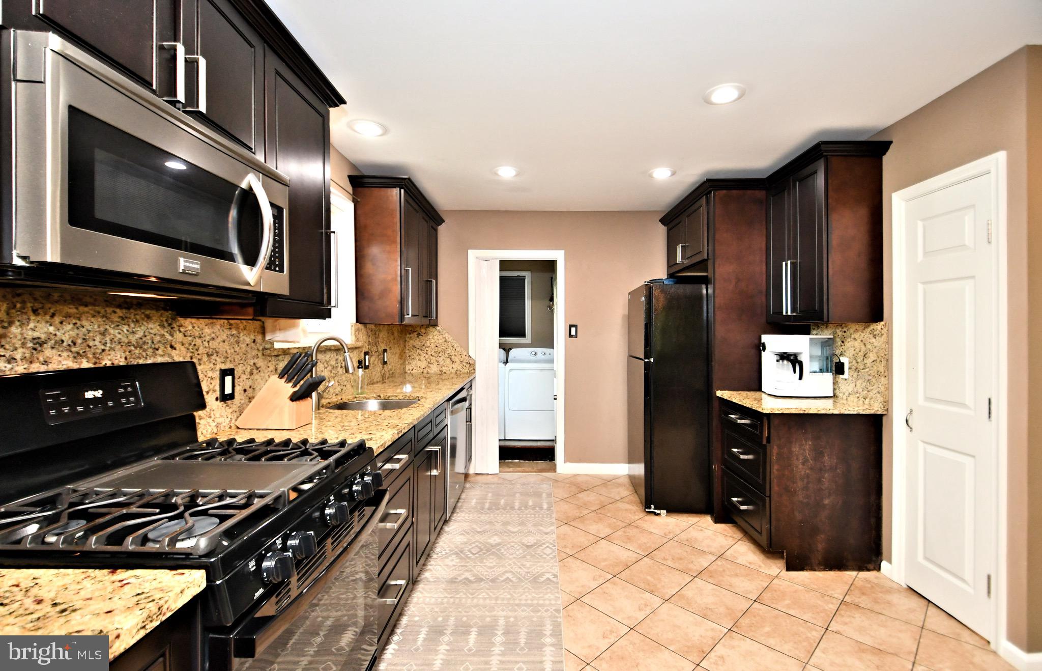 NORTHAMPTON HILLS - Residential