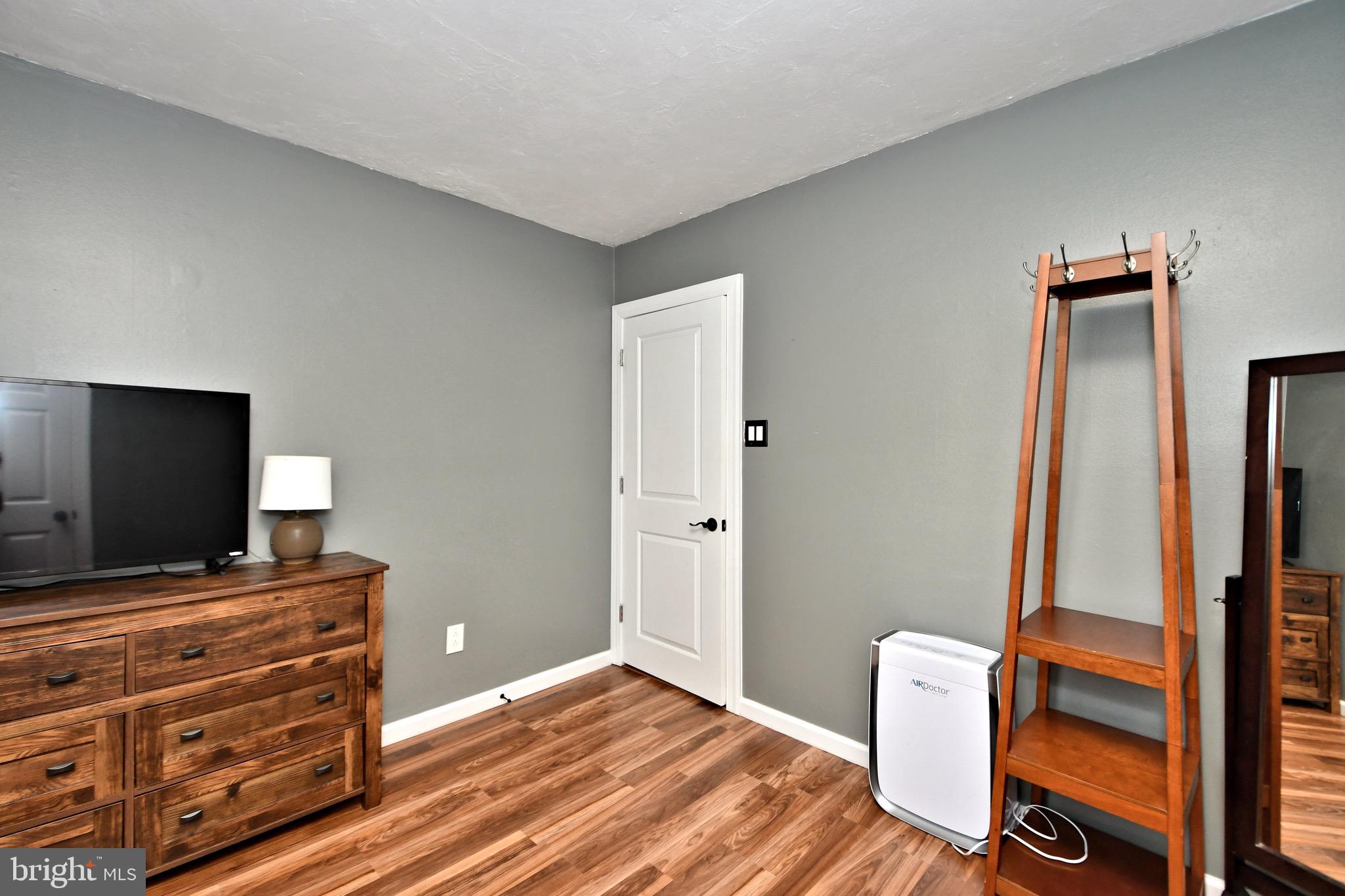 NORTHAMPTON HILLS - Residential