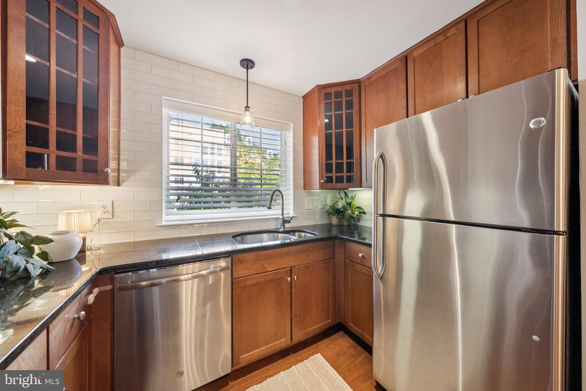 WEST VILLAGE OF SHIRLINGTON - Residential