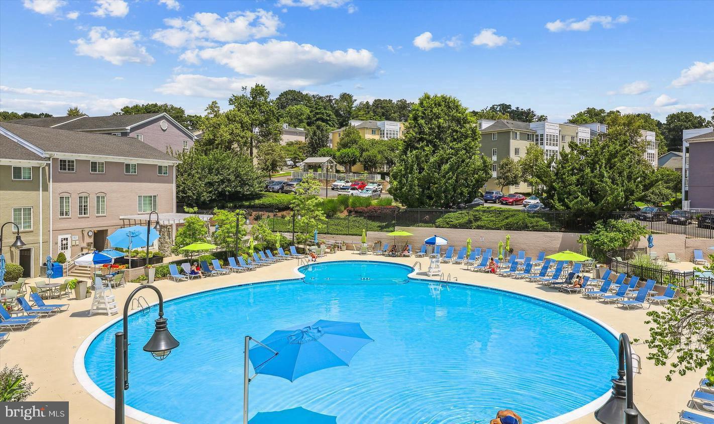 WEST VILLAGE OF SHIRLINGTON - Residential