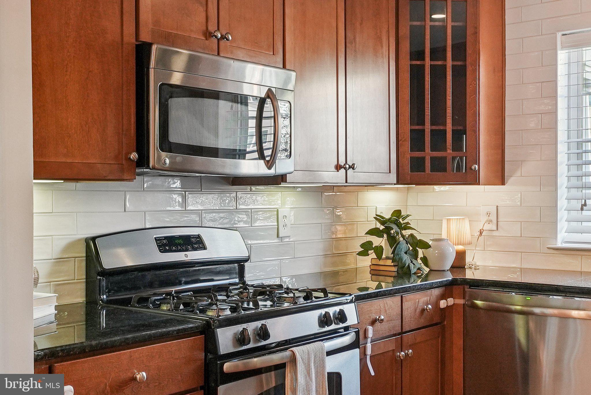 WEST VILLAGE OF SHIRLINGTON - Residential