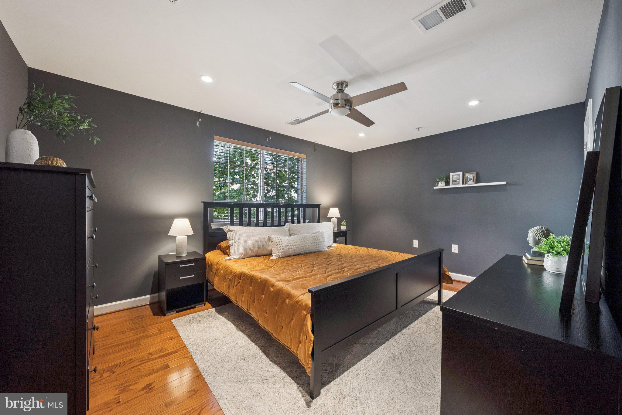 WEST VILLAGE OF SHIRLINGTON - Residential