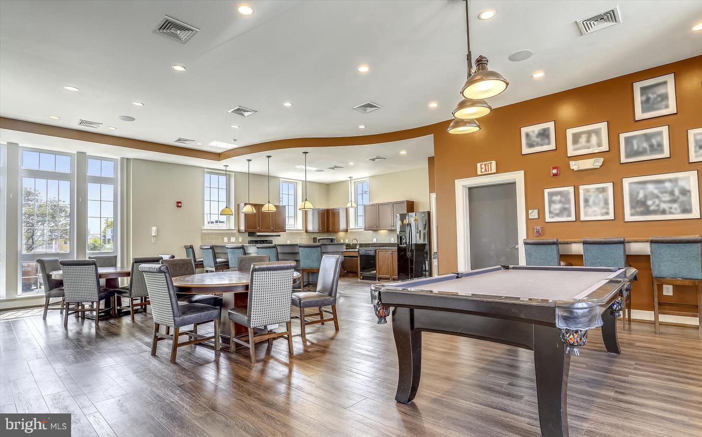 WEST VILLAGE OF SHIRLINGTON - Residential