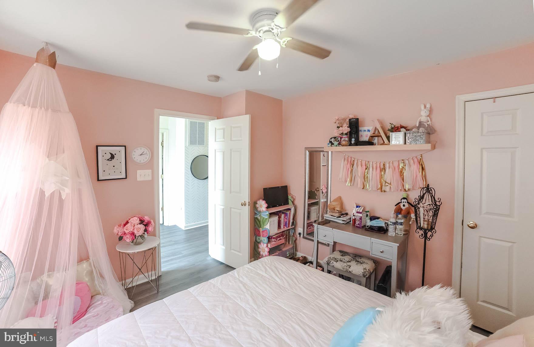 MEADOW LAKE - Residential