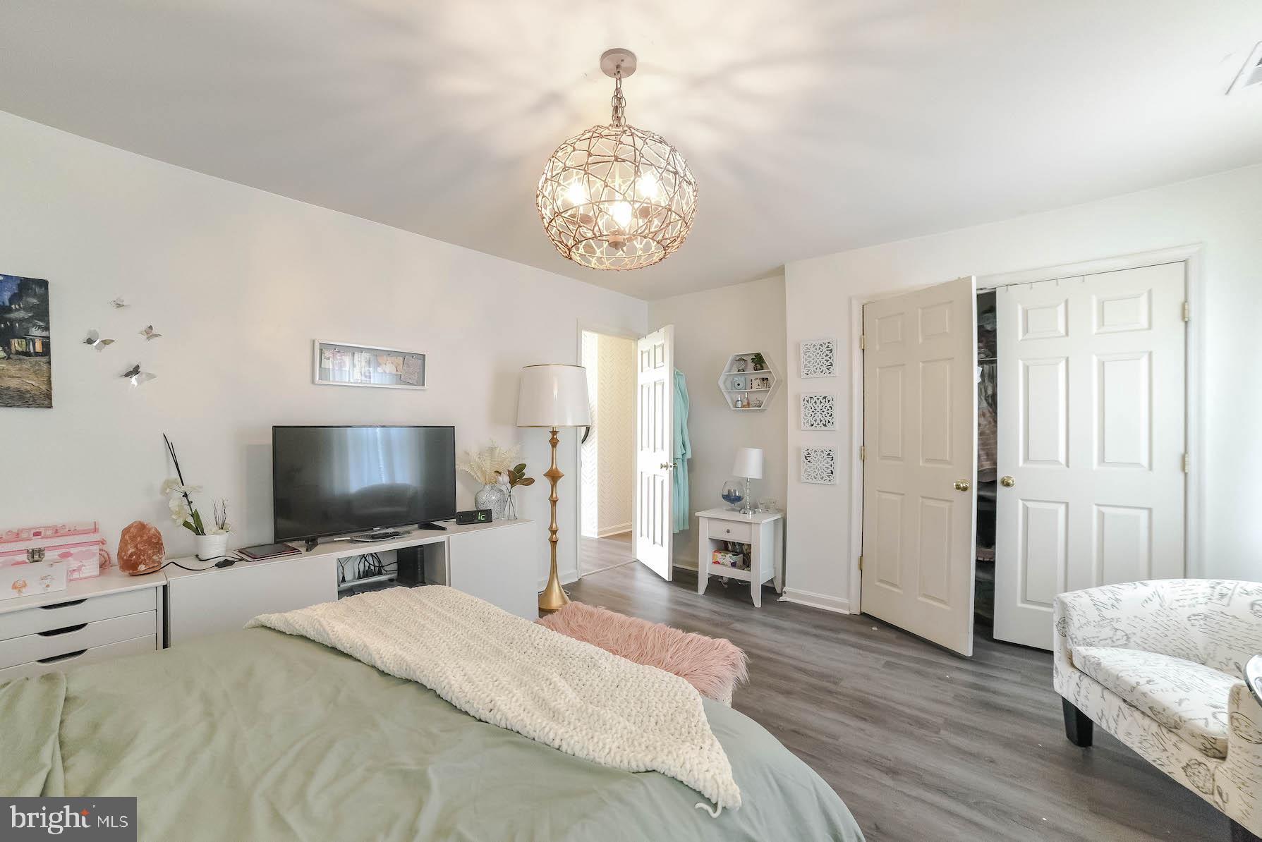 MEADOW LAKE - Residential