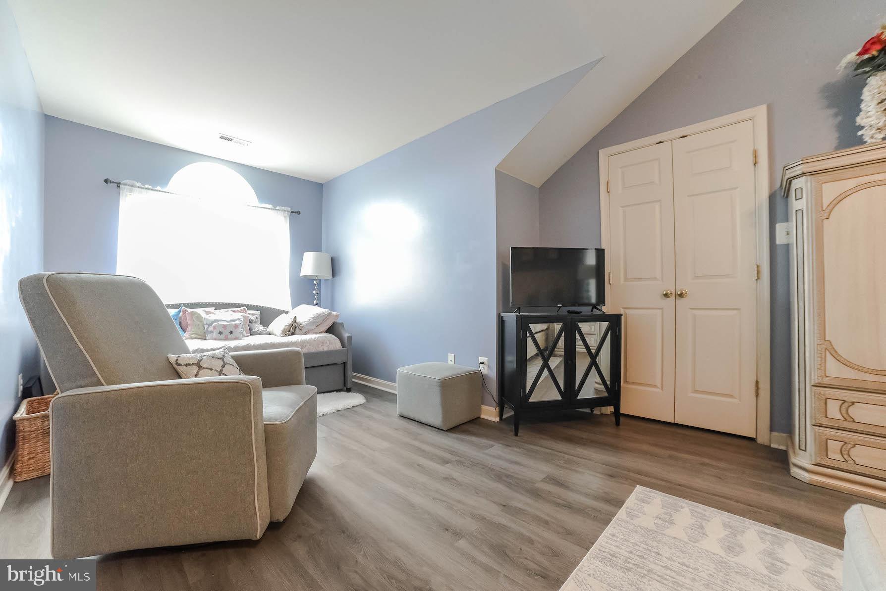 MEADOW LAKE - Residential