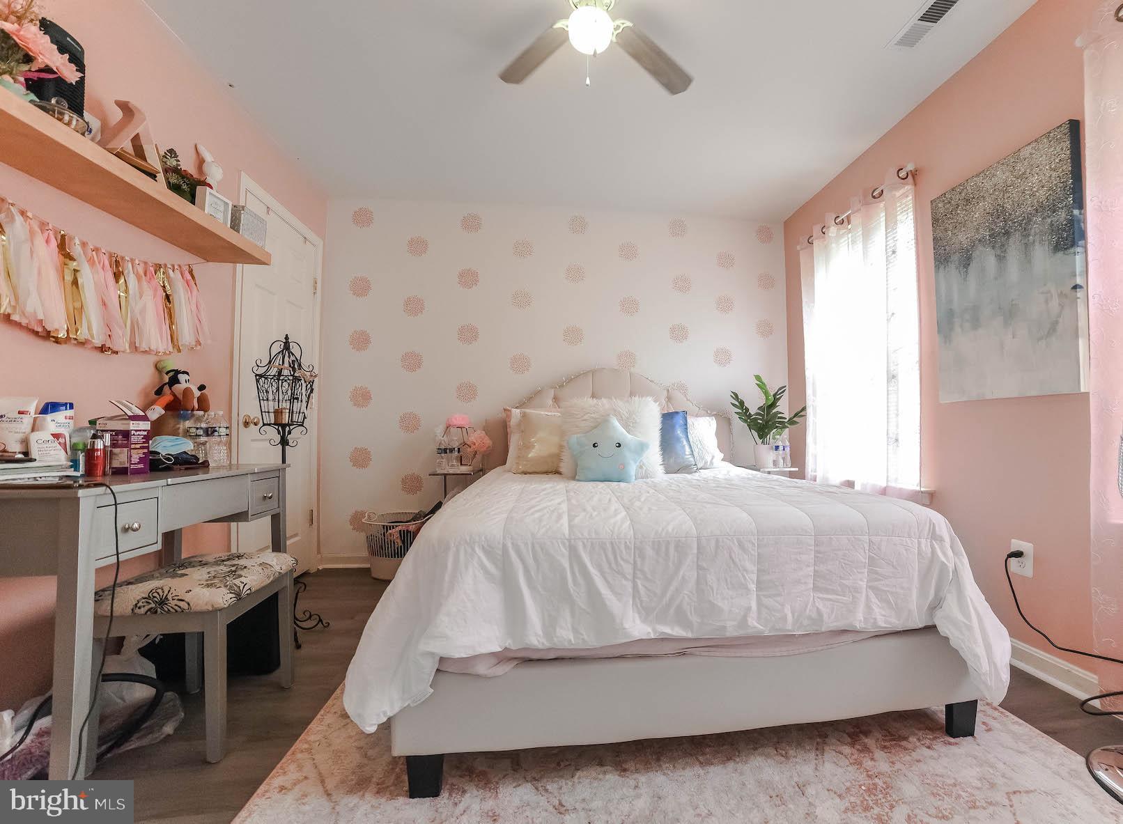 MEADOW LAKE - Residential