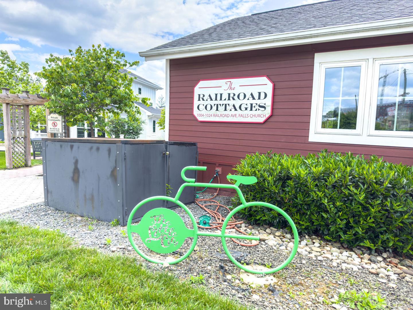 1022 RAILROAD AVENUE 4