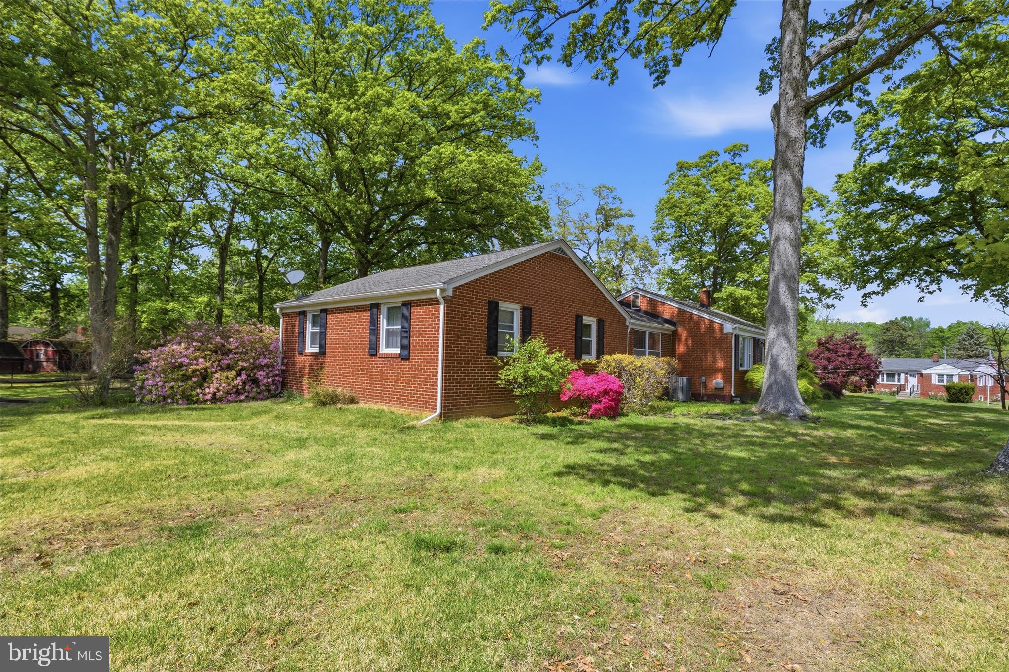 3150 GREEN MEADOWS DRIVE