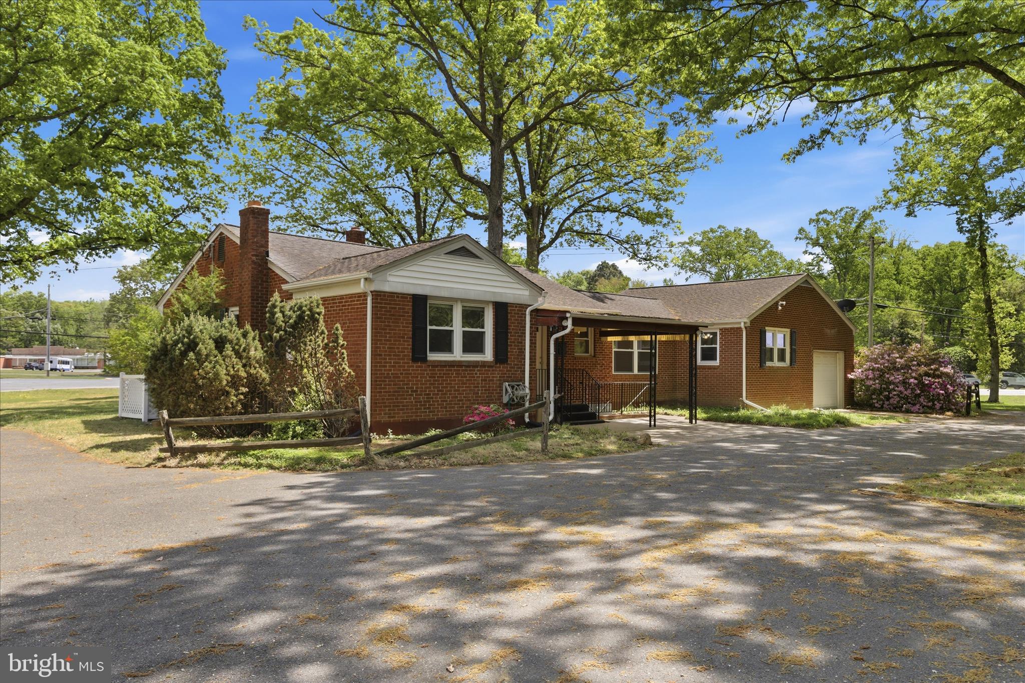 GREEN MEADOWS - Residential