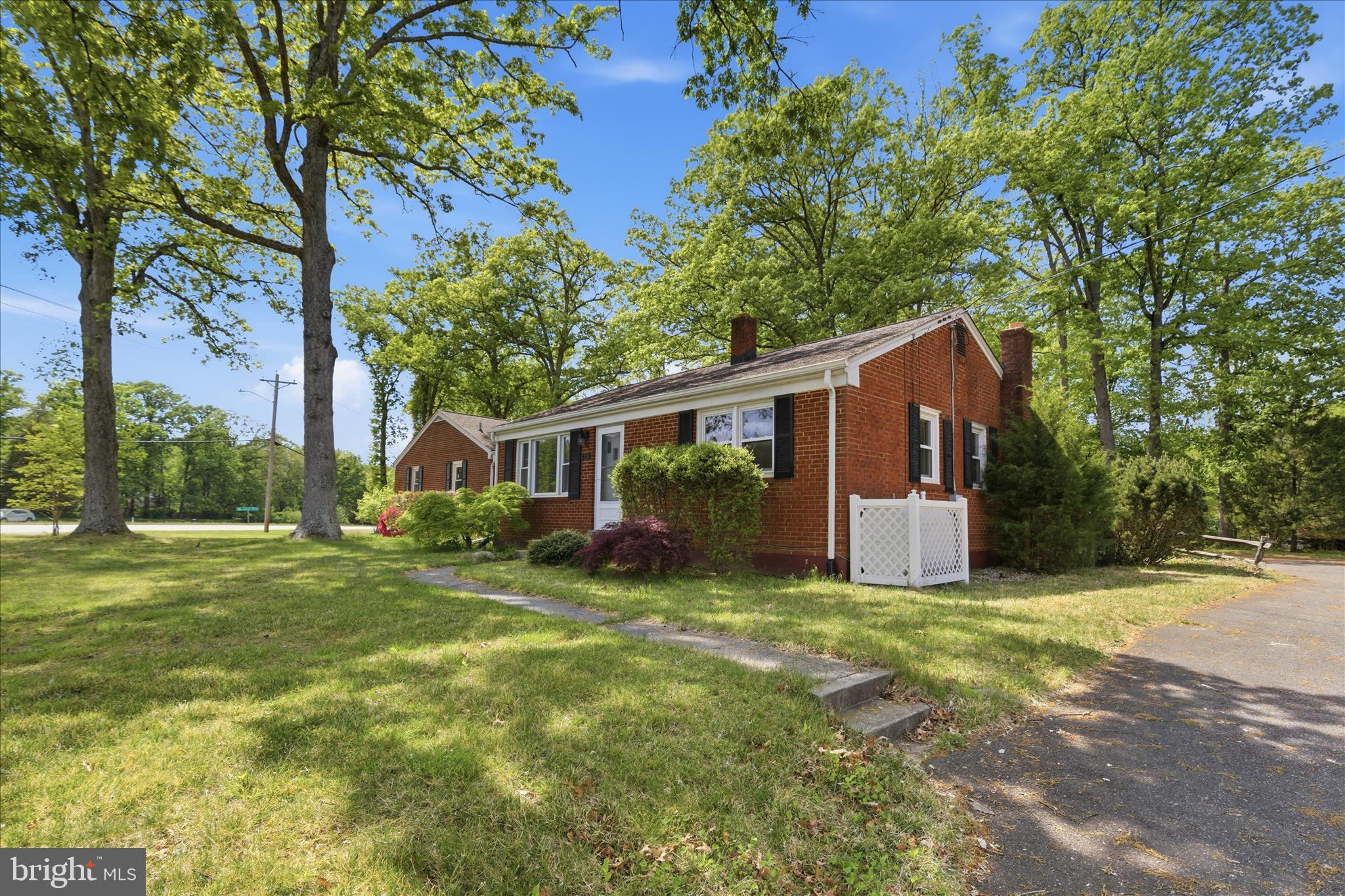 3150 GREEN MEADOWS DRIVE