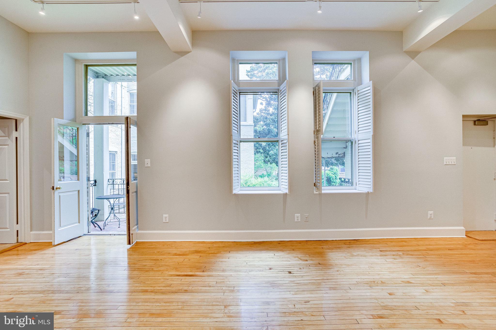 ALEXANDRIA - Residential