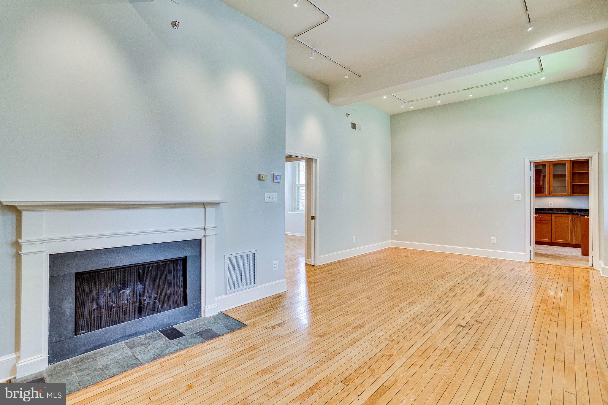 ALEXANDRIA - Residential