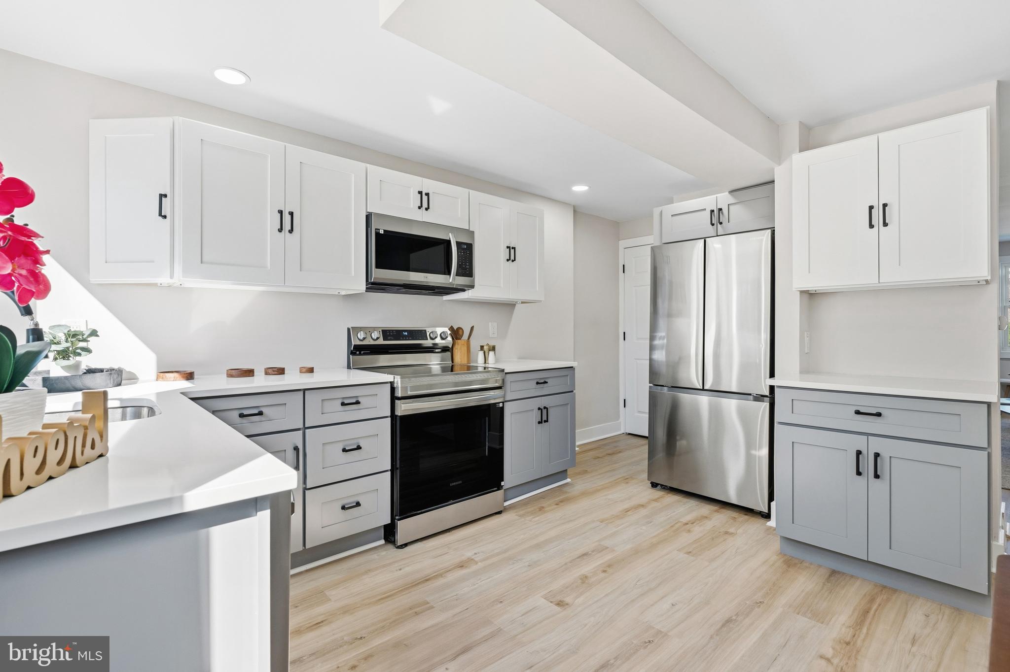 DELMAR VILLAGE - Residential