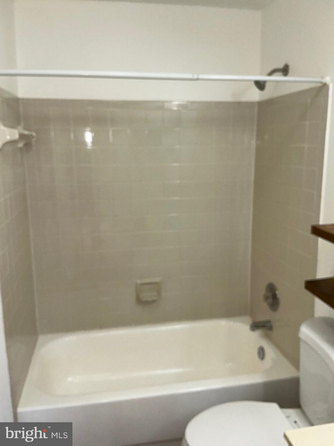 WATERS LANDING - Residential Lease