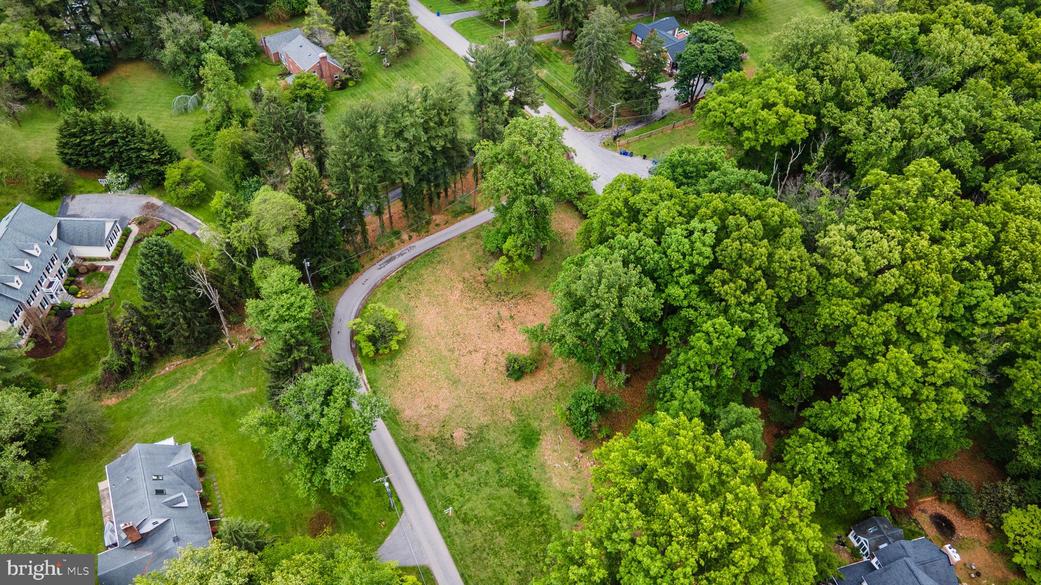 FALLS ROAD CORRIDOR - Land