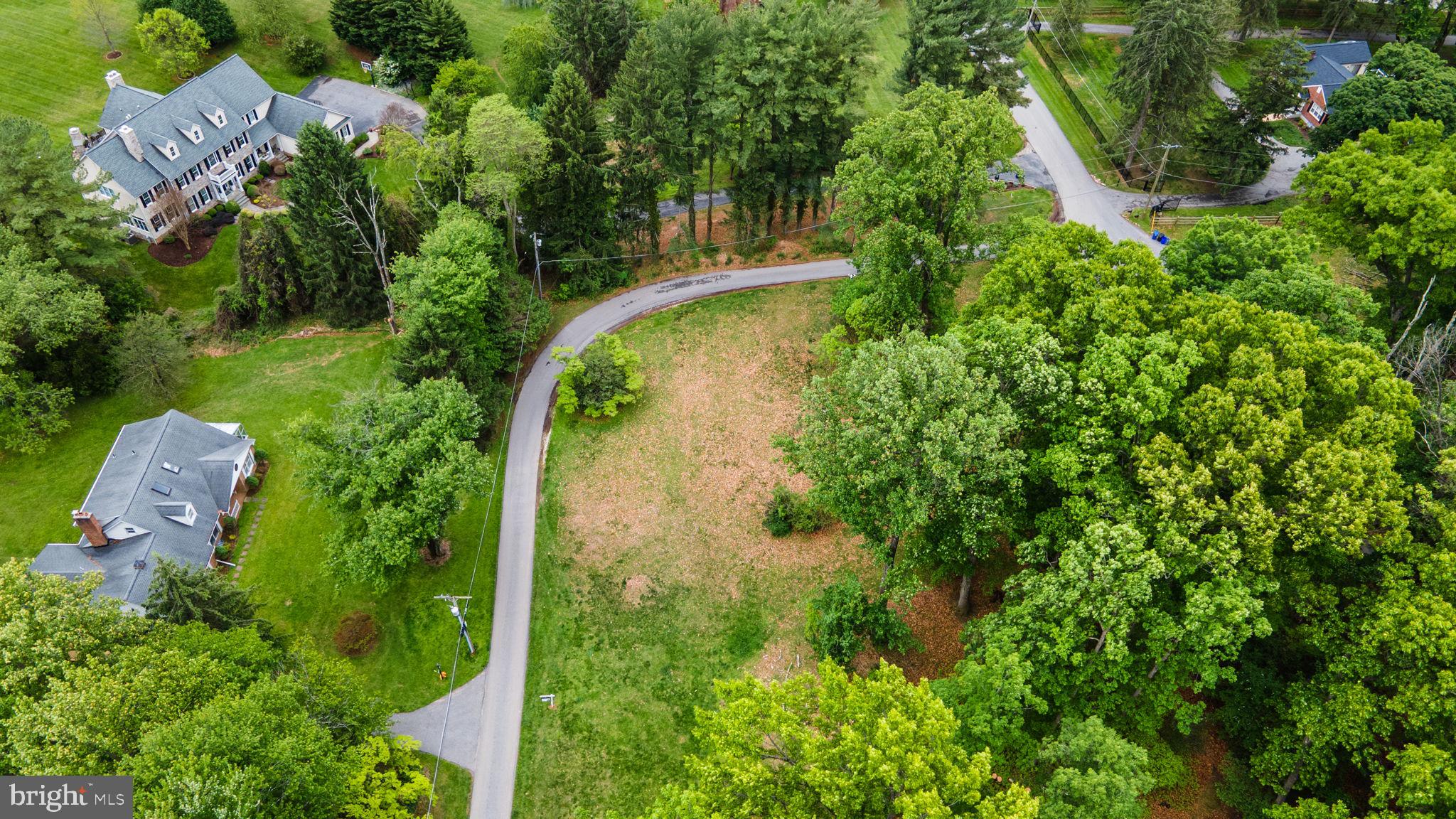 FALLS ROAD CORRIDOR - Land