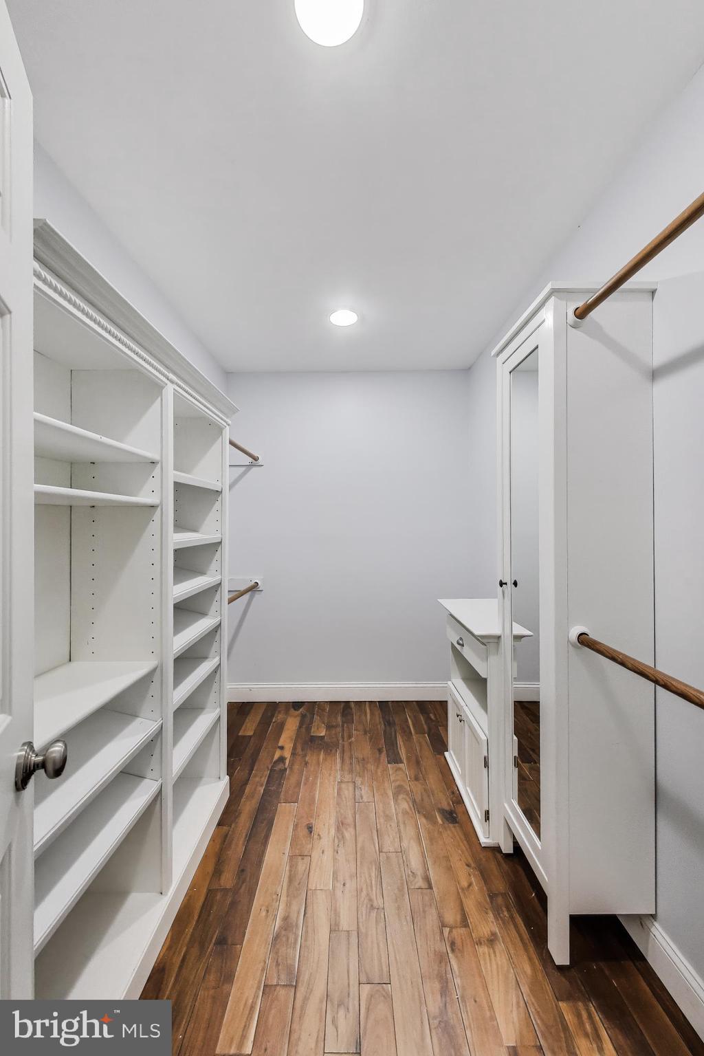 HALLMARK ESTATES - Residential