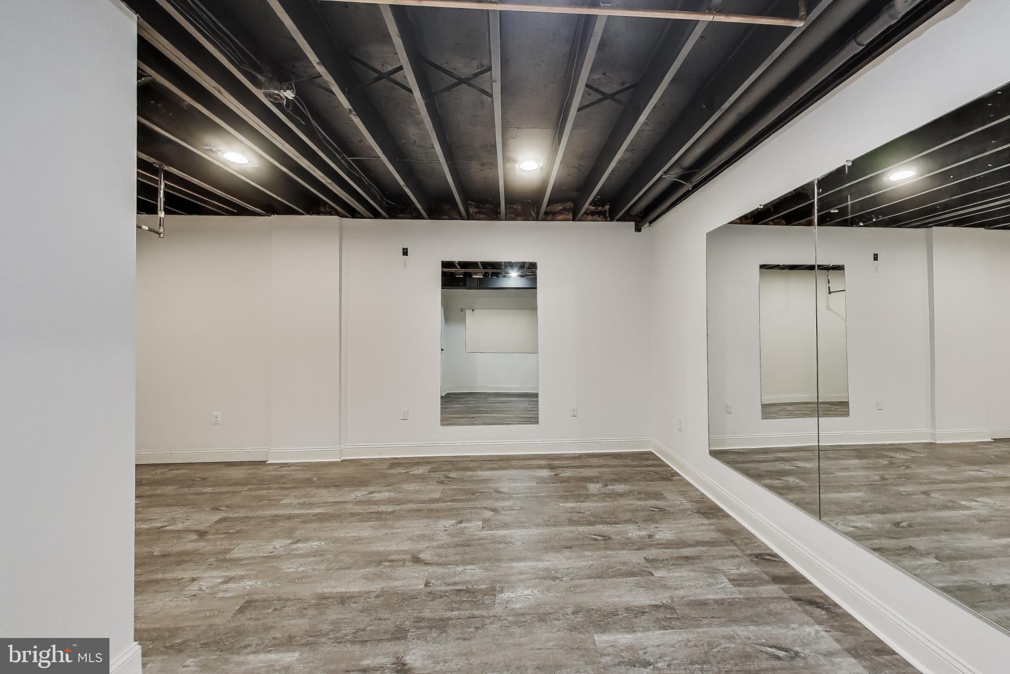 HALLMARK ESTATES - Residential