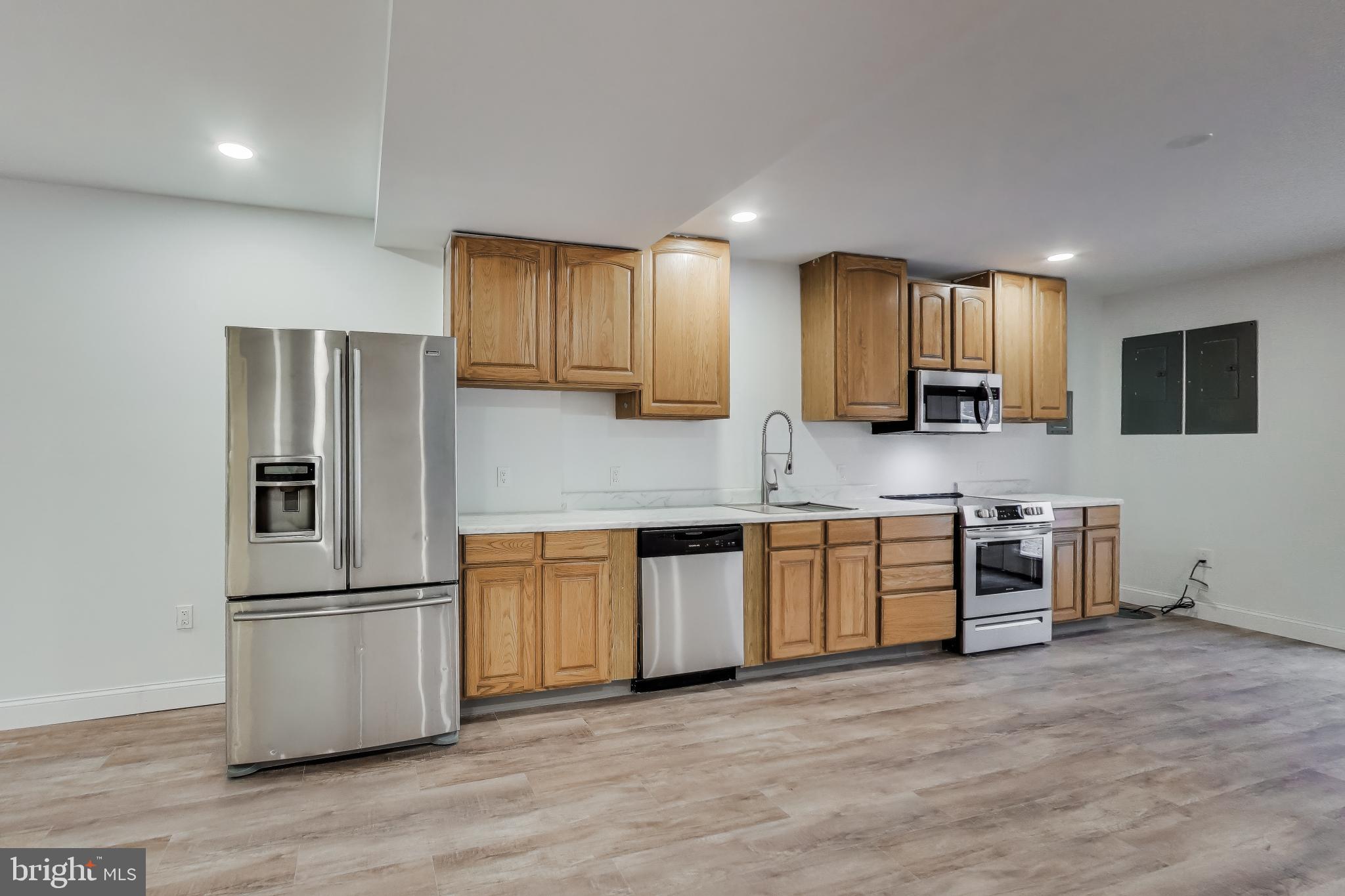 HALLMARK ESTATES - Residential