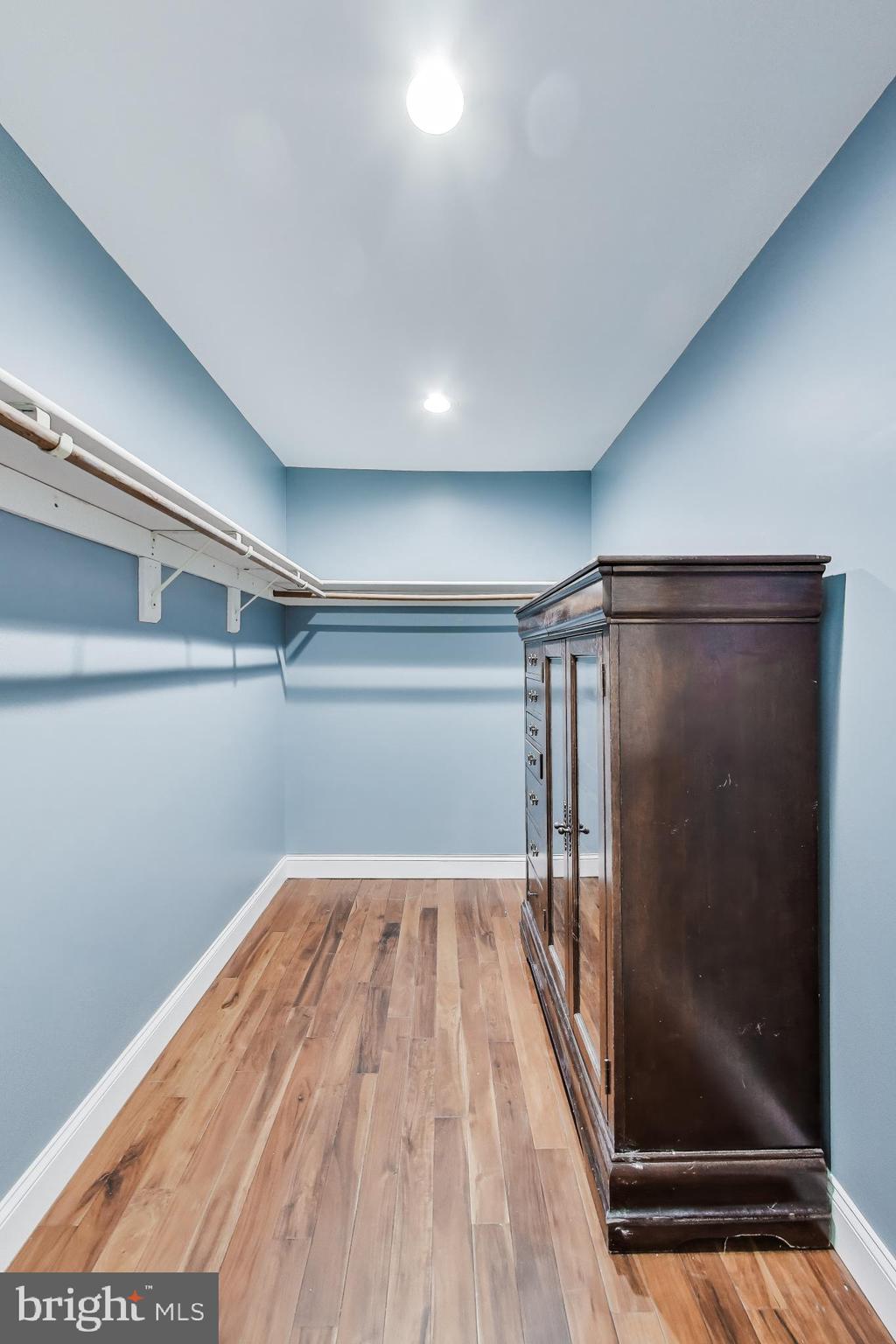 HALLMARK ESTATES - Residential