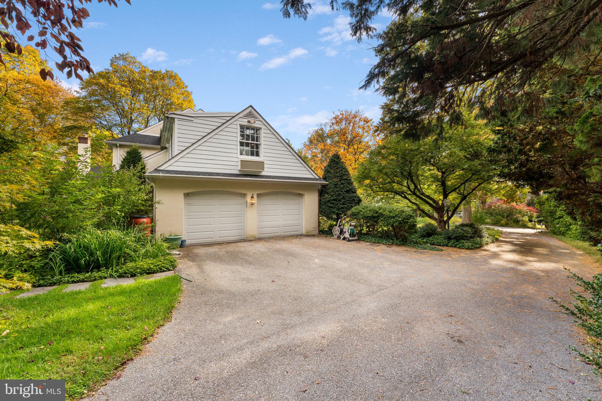 GLADWYNE - Residential