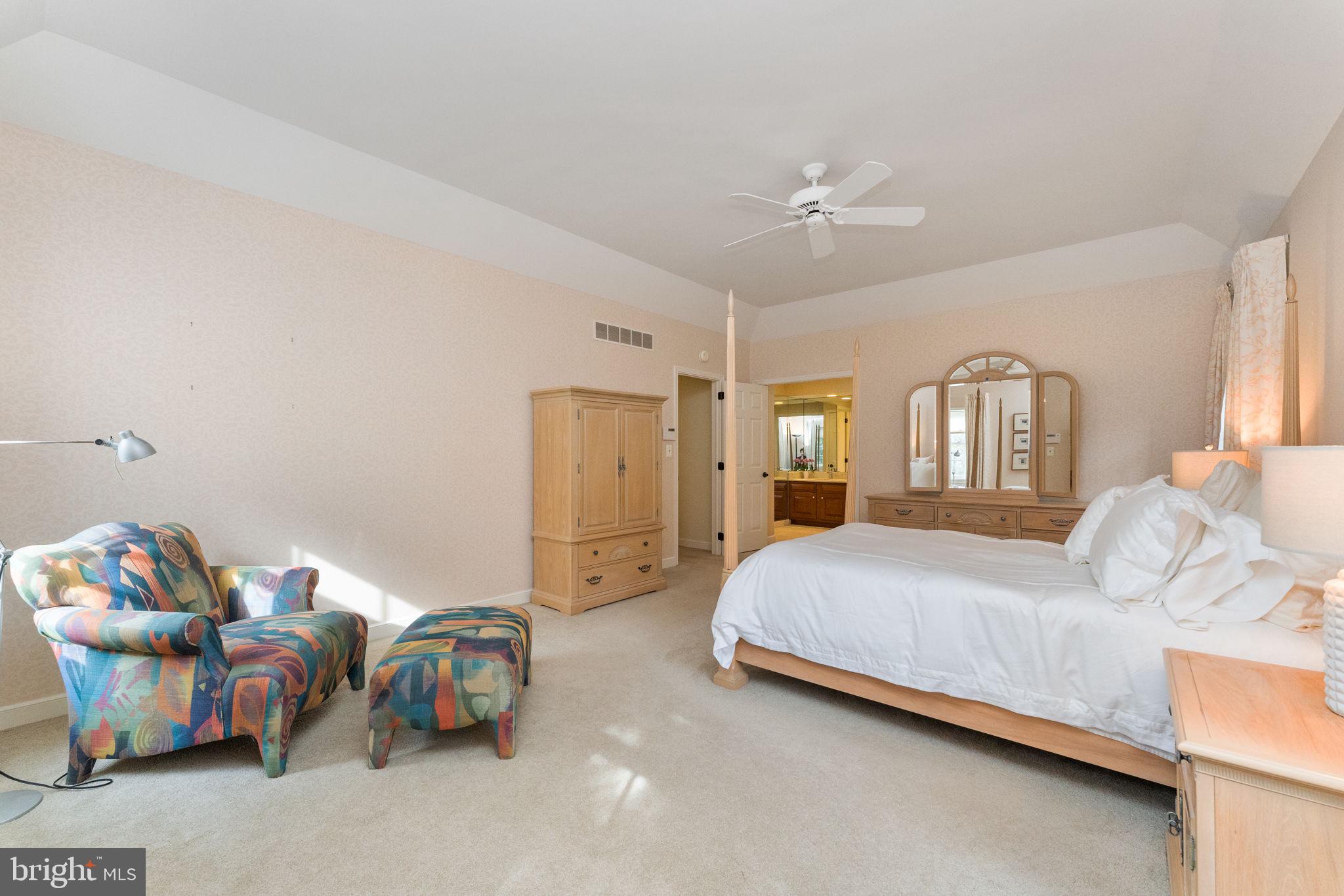 GLADWYNE - Residential