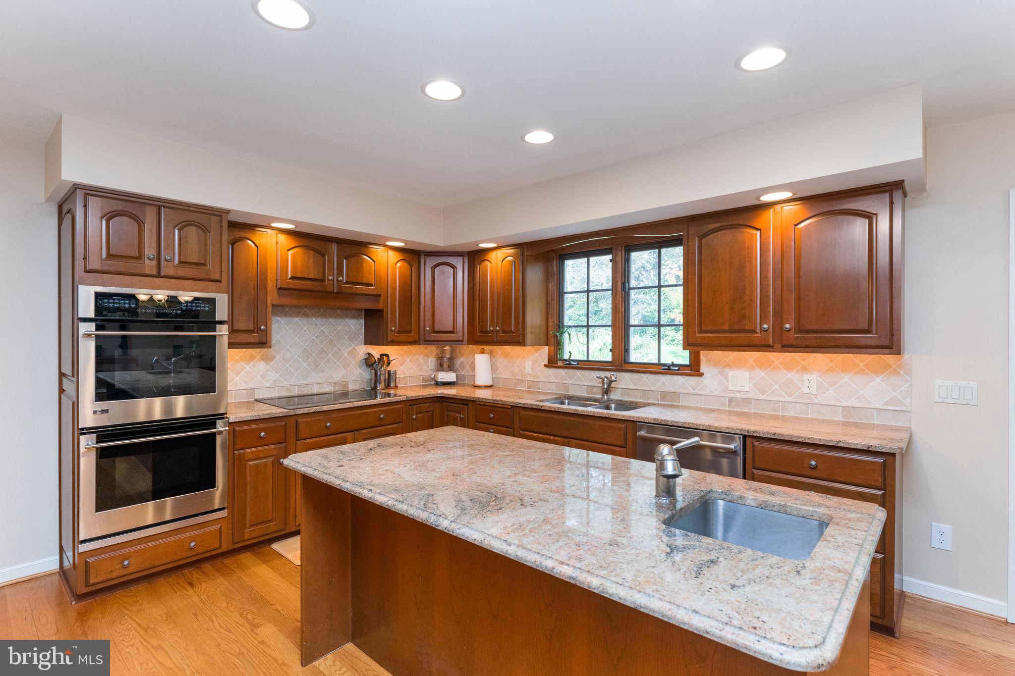 GLADWYNE - Residential